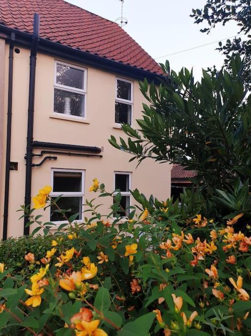 No6 High Street Apartment Edwinstowe Bagian luar foto